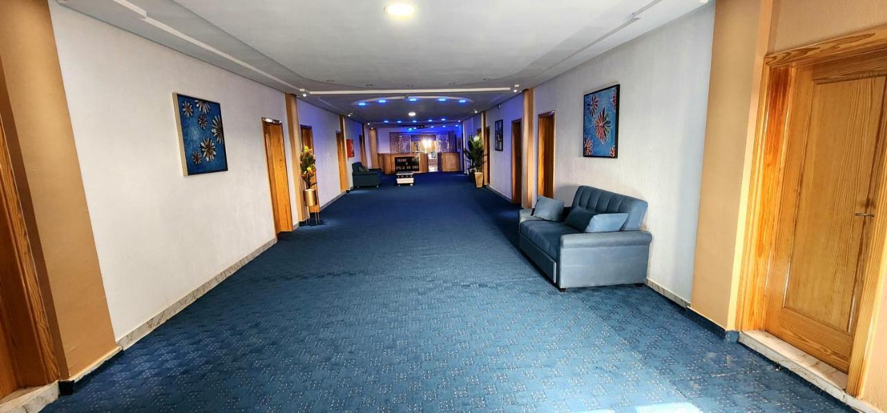 Hotel Le Bon Choix Нуадибу Екстериор снимка